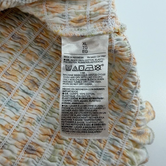 Old Navy Womens XL Smocked Square Neck Flutter Sleeve Crop Top Yellow Floral - Picture 4 of 6